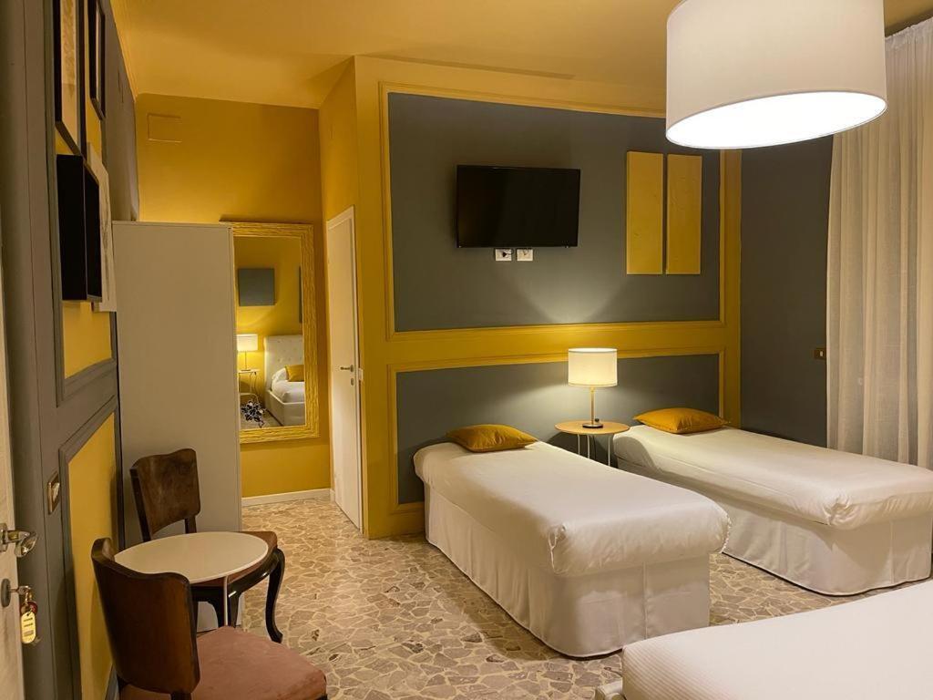 Central Suite Bed&Breakfast โบโลญญา ภายนอก รูปภาพ